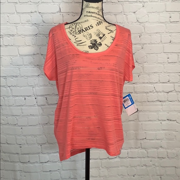 Columbia Tops - Columbia / Short Sleeve top / Pink / Large / NWT